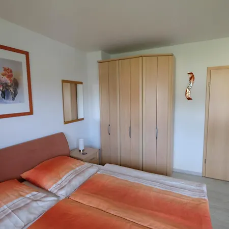 Wohlfuehloase Mit Terrasse Im Garten & Privatparkplatz Apartman *