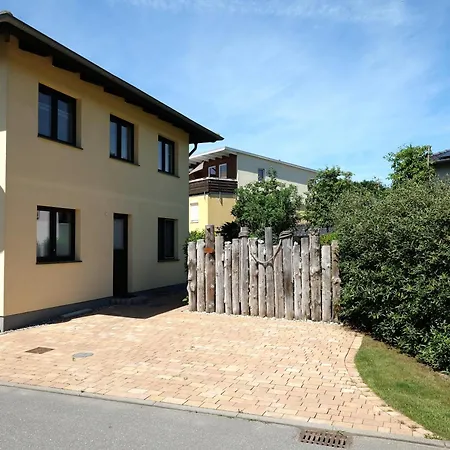 Wohlfuehloase Mit Terrasse Im Garten & Privatparkplatz Apartman *